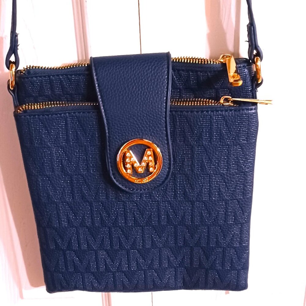 NWOT Wrigley Signature Crossbody BLUE - Picture 2 of 8